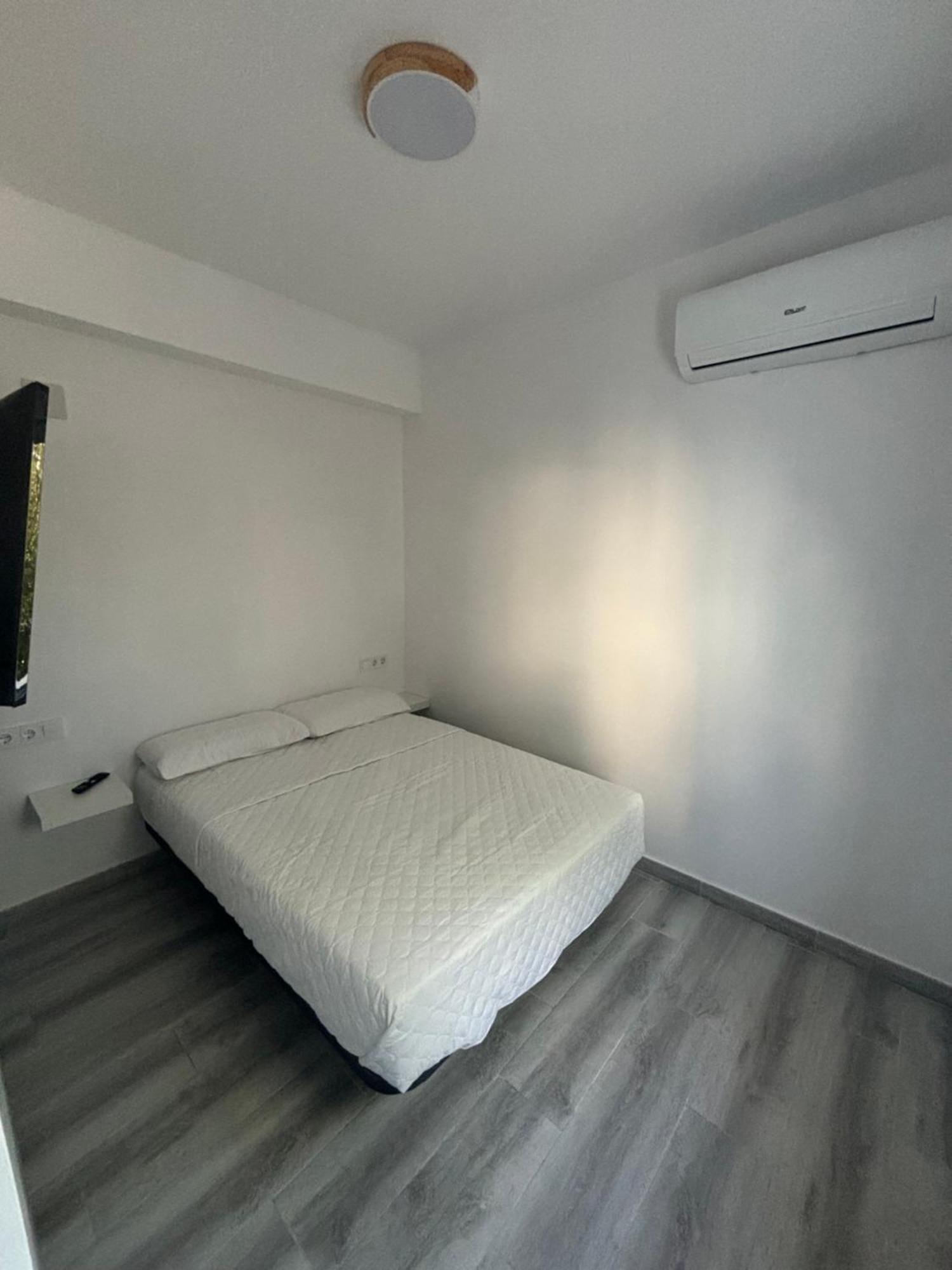 Alojamiento Canaima Malaga Exterior photo